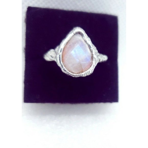 Moonstone crystal Ring - Picture 5 of 12